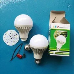 Tuya WiFi RGB+CCT Smart Bulb 9W E27